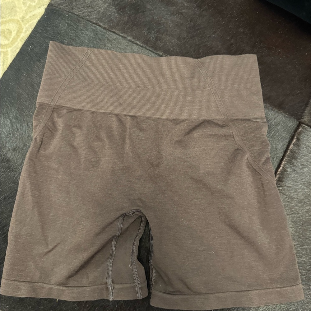 Oner Active 70% Cocoa Effortless Seamless Shorts - Picture 3 of 6